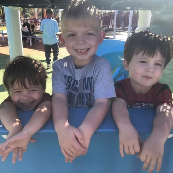 Meet your Posher, Sara - Picture 5 of 5